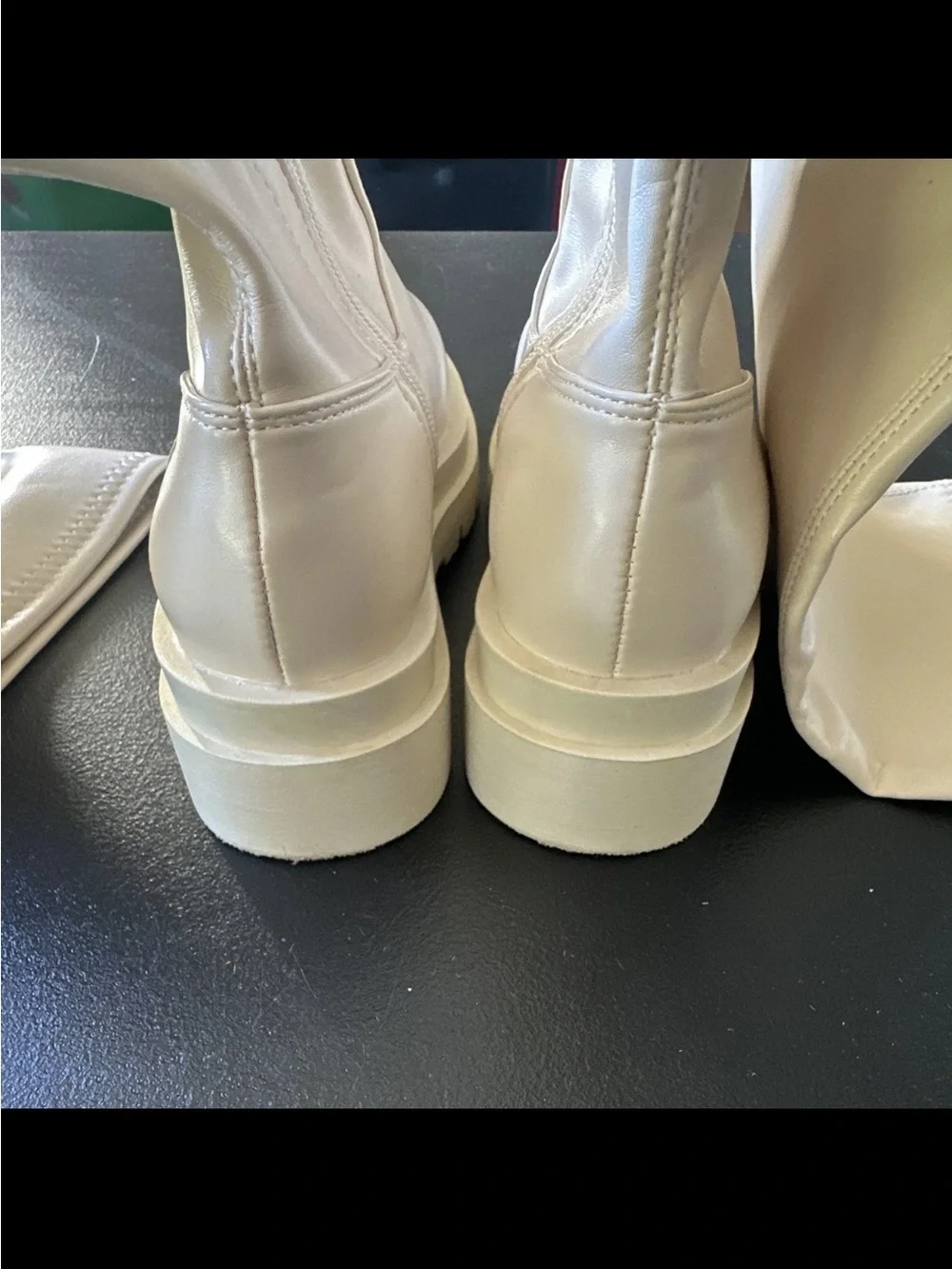 Women's Lace-Up Chelsea Boots - Cream